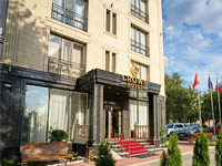 Crown Hotel