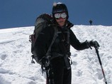 Tanja на лыжах на высоте 6000 м