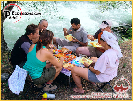 Lunch on Layli-Mazar River